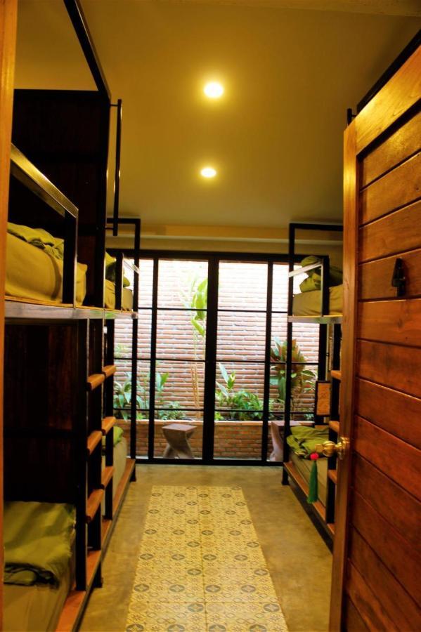 Supermoon Cozy Hostel パーイ エクステリア 写真